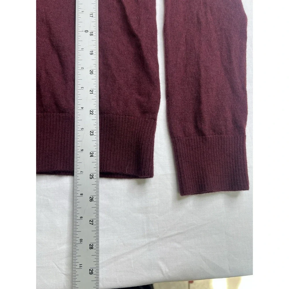 Banana Republic Sweater Mens L Burgundy Extra Fine‎ Merino 100% Wool V Neck